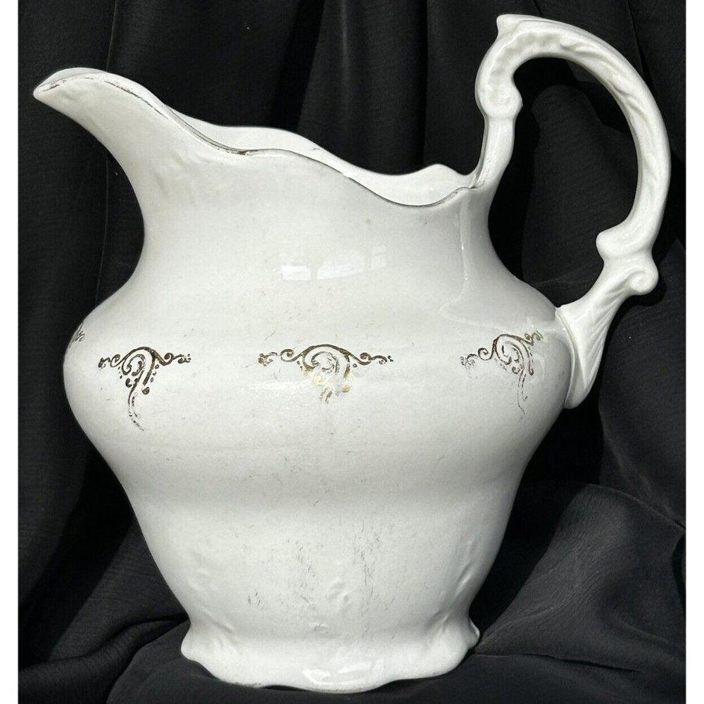 Vintage 1930s-40s Edwin M. Knowles Semi Vitreous Small Pitcher White w/gold VGUC